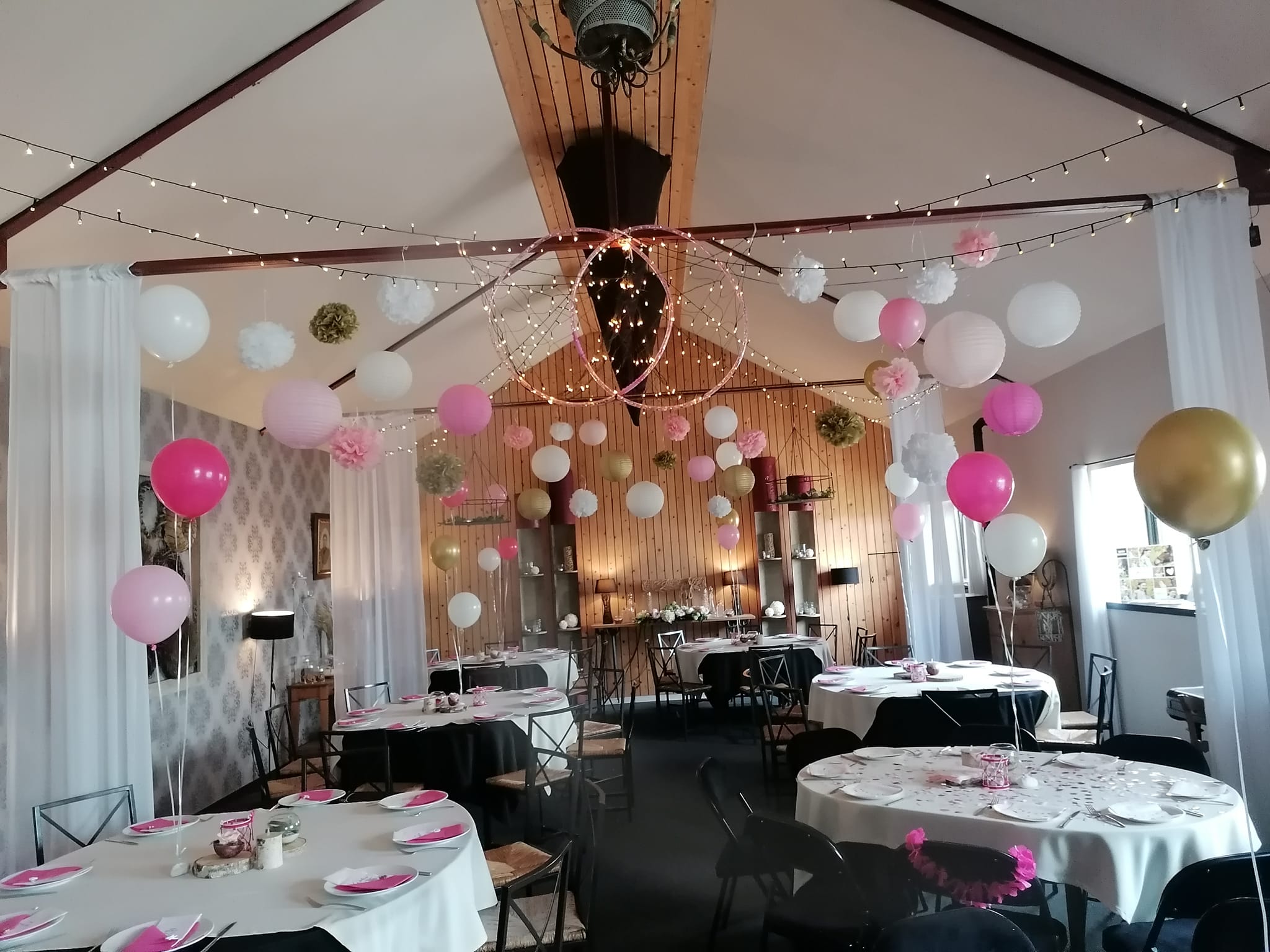 https://markantnet.be/uploads/markante-zaken/monique-meersmans-feestzaal-en-decoratie-helianthus-markante-zaken-photo-3_1759340762.jpg