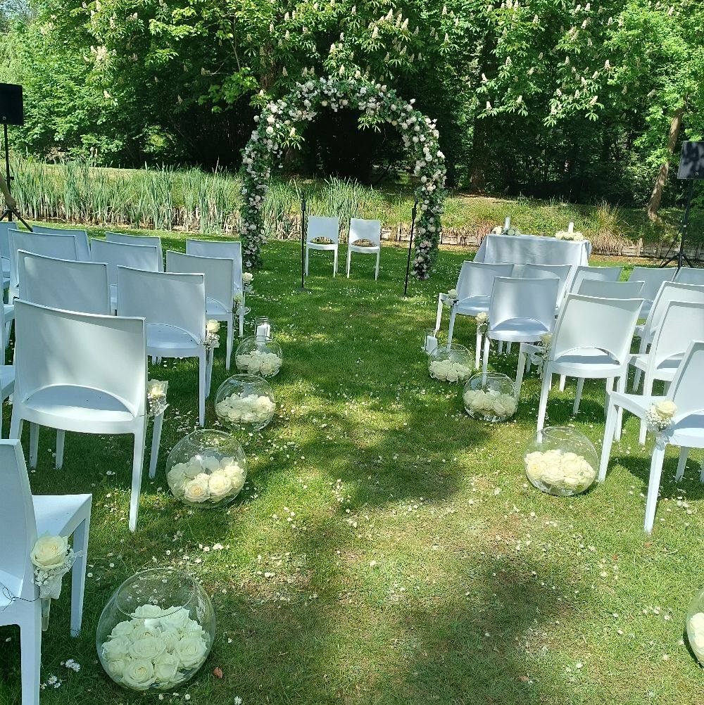 https://markantnet.be/uploads/markante-zaken/monique-meersmans-feestzaal-en-decoratie-helianthus-markante-zaken-photo-5_1759340762.jpg