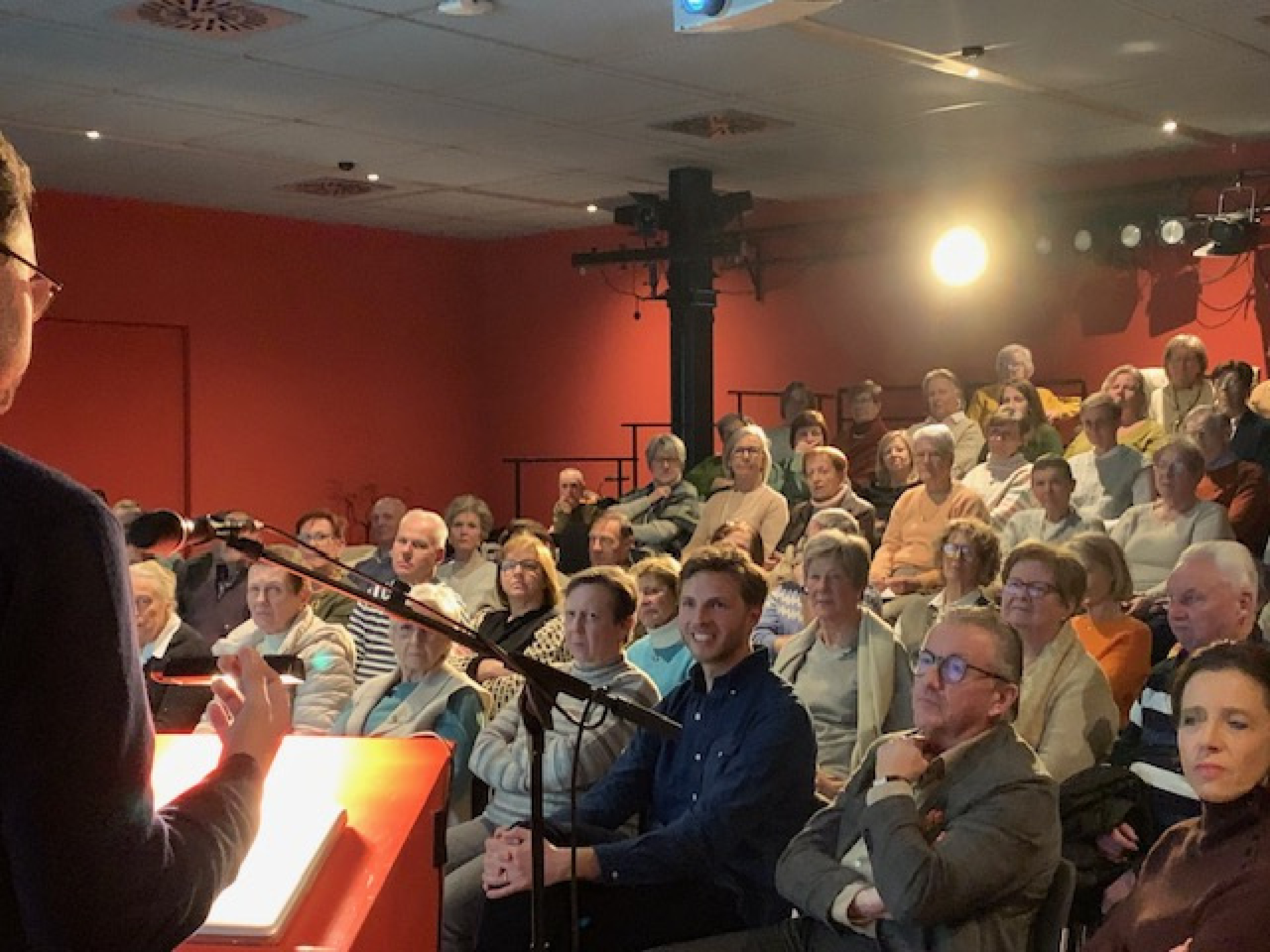 Markant Herzele lezing warm markant