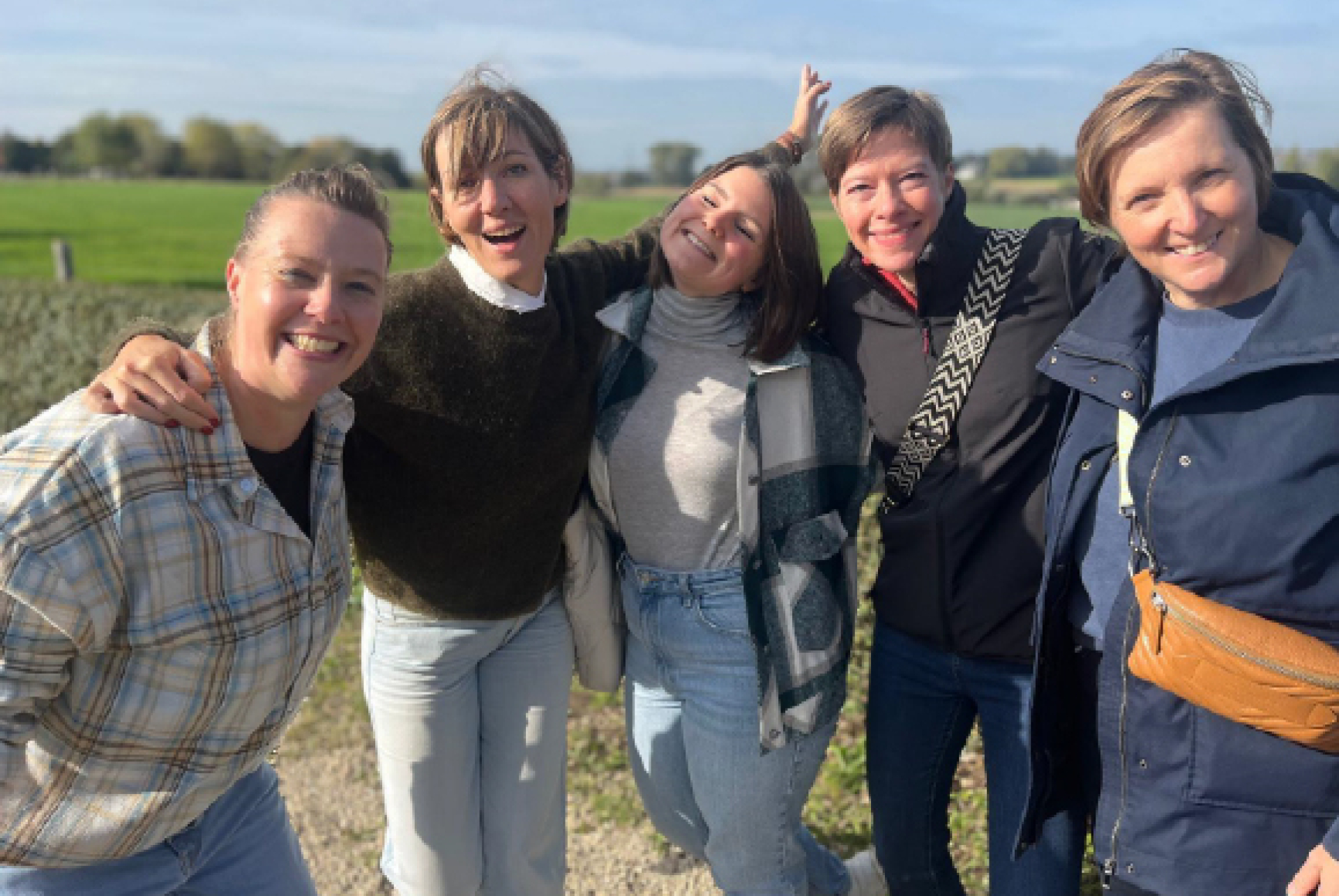 Vrouwennet de warmste week de knop warme wandelingen claire selis bedrag copy